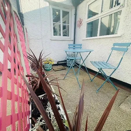 The Rambler'S Rest Cottage, Parkgate, Wirral Parkgate  Exterior photo