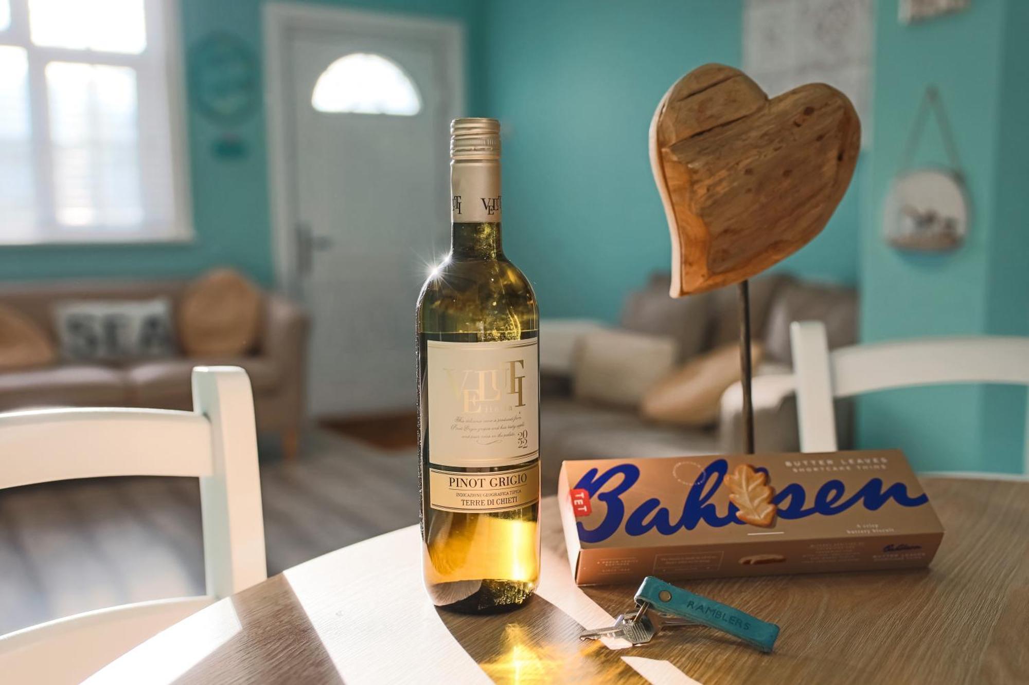 The Rambler's Rest Cottage, Parkgate, Wirral Holiday home *